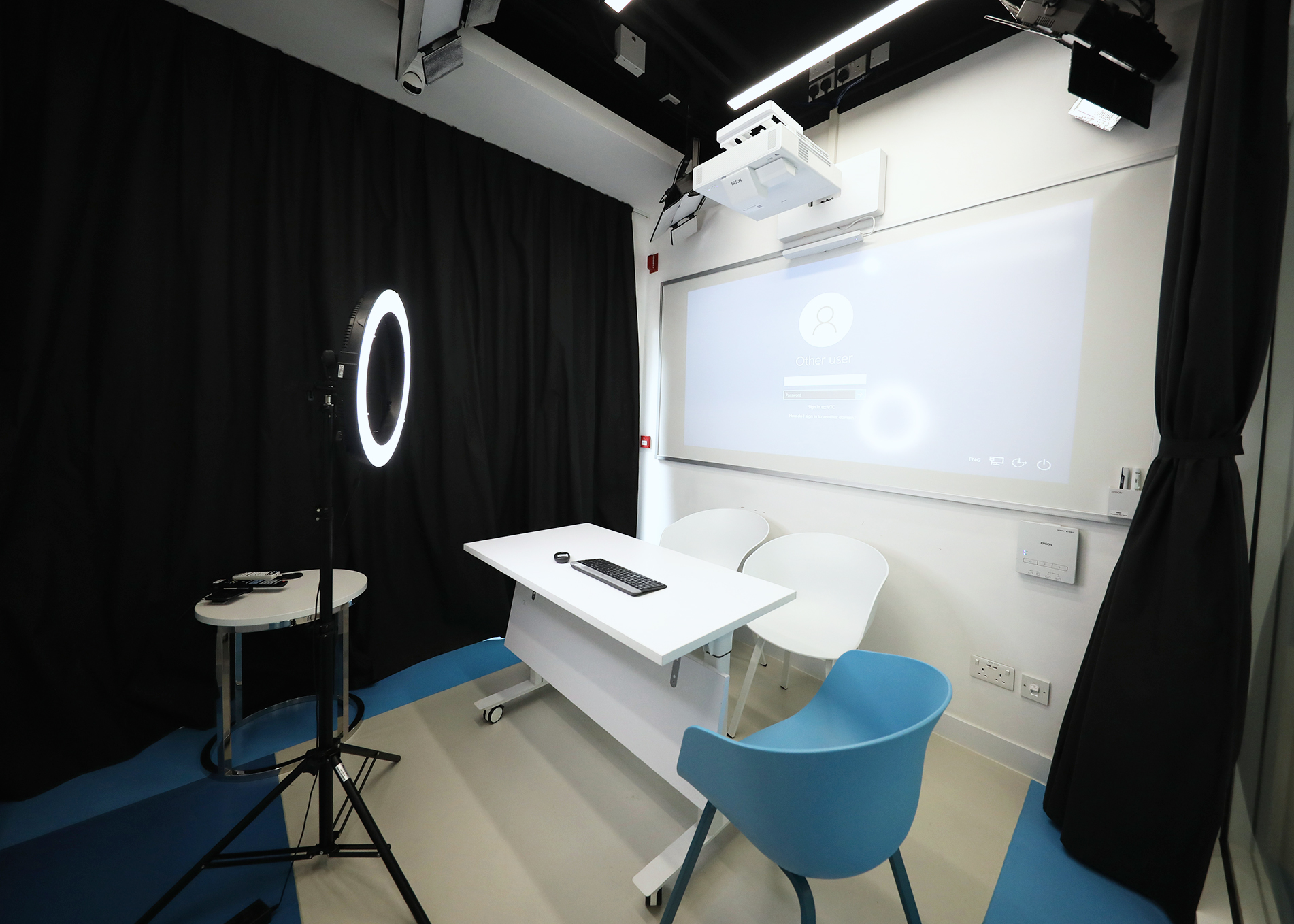 LC Live Broadcasting Studio