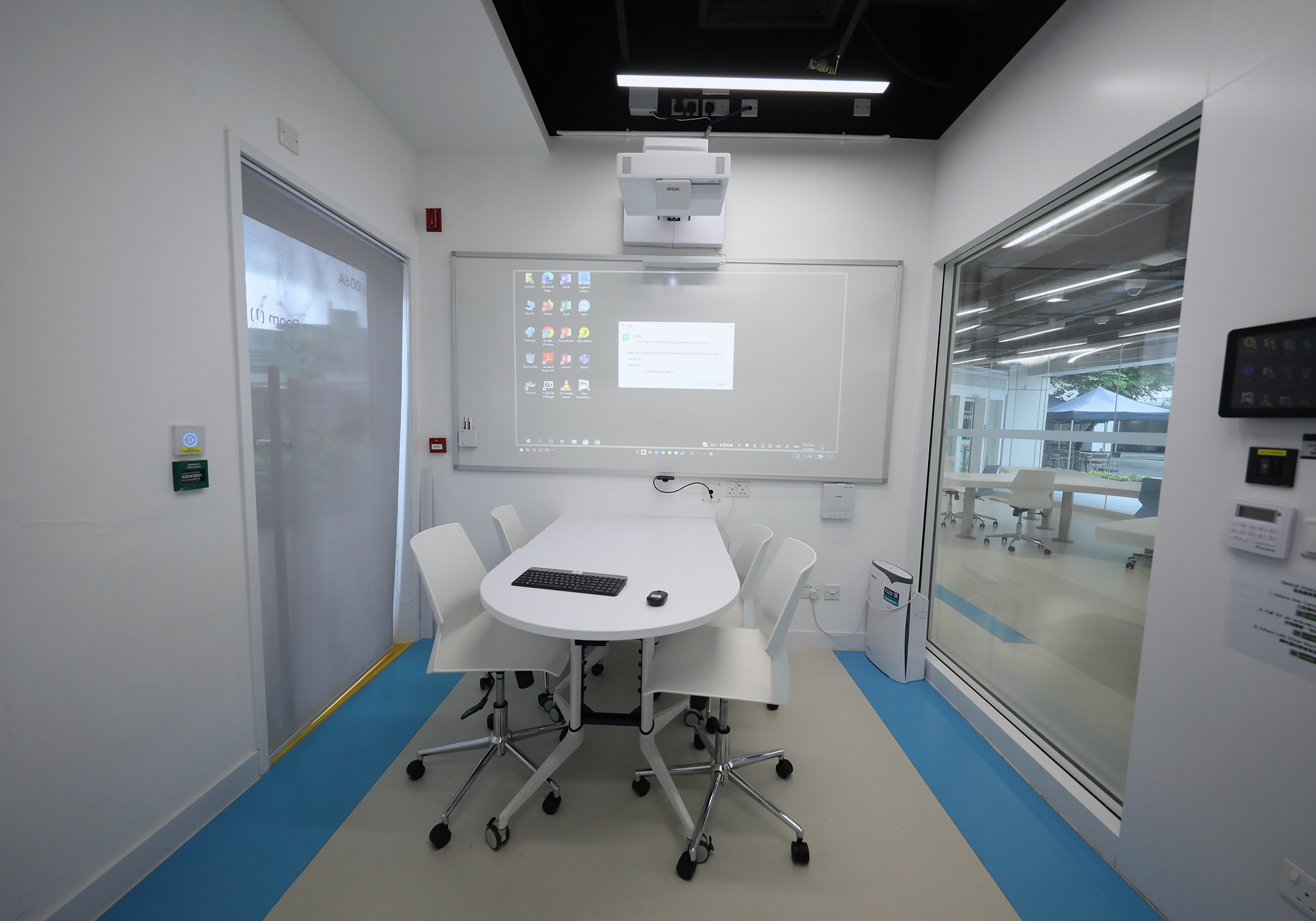 Multi-pupose room