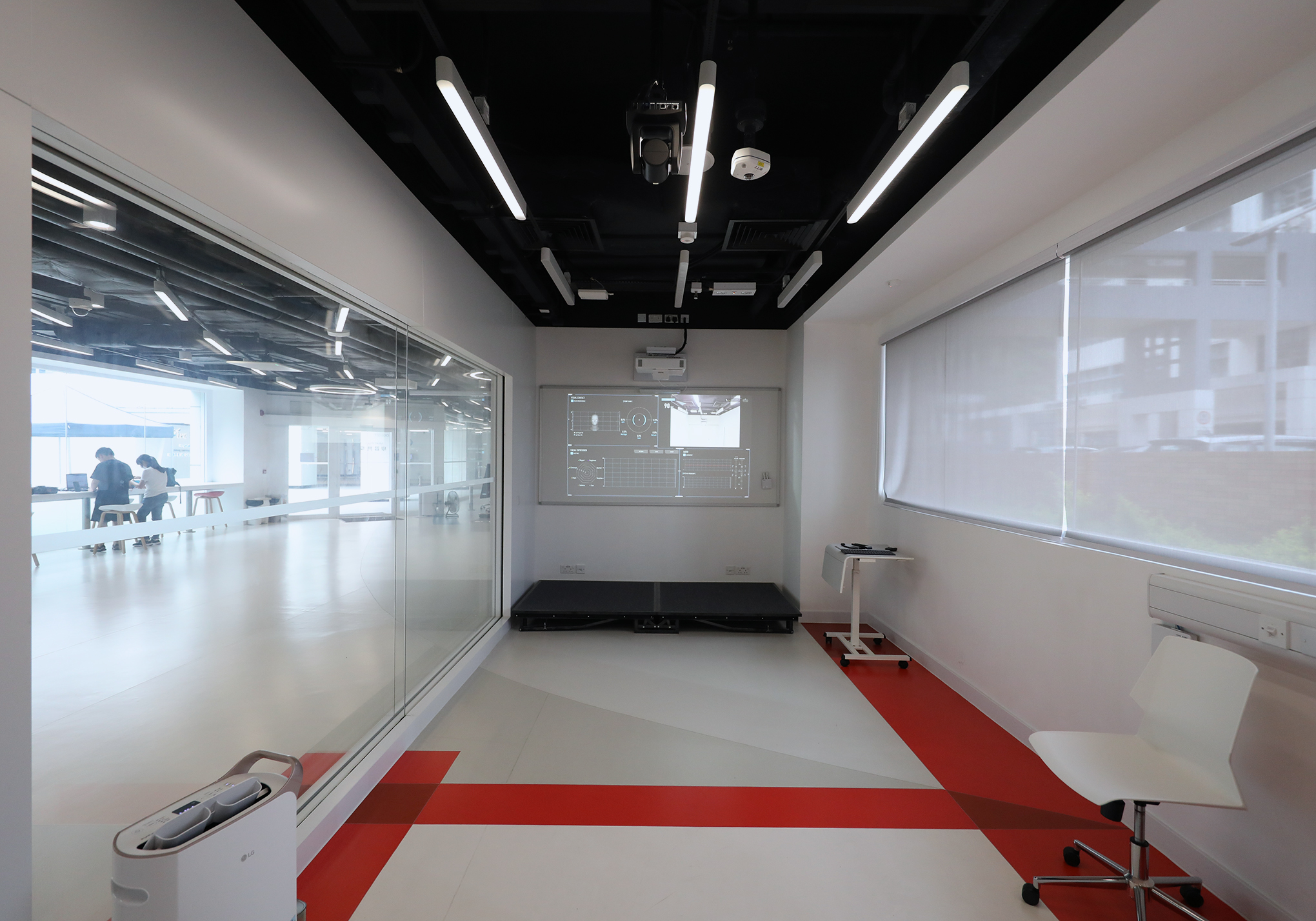  Presentation room